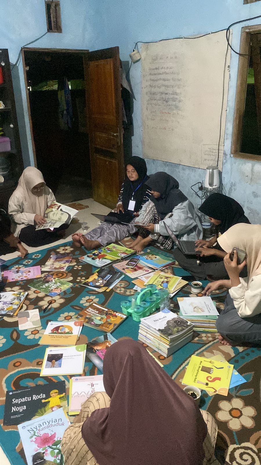 Kegiatan KKN Tematik Literasi di Kel,Indonesiana Tidore Kepulauan. Kota Tidore Kepulauan