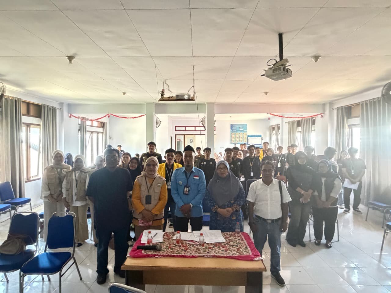 Tim LPPM Unkhair Lakukan Monitoring KKN Tahap 1 tahun 2026 Mahasiswa di Kantor Camat Ternate Tengah.