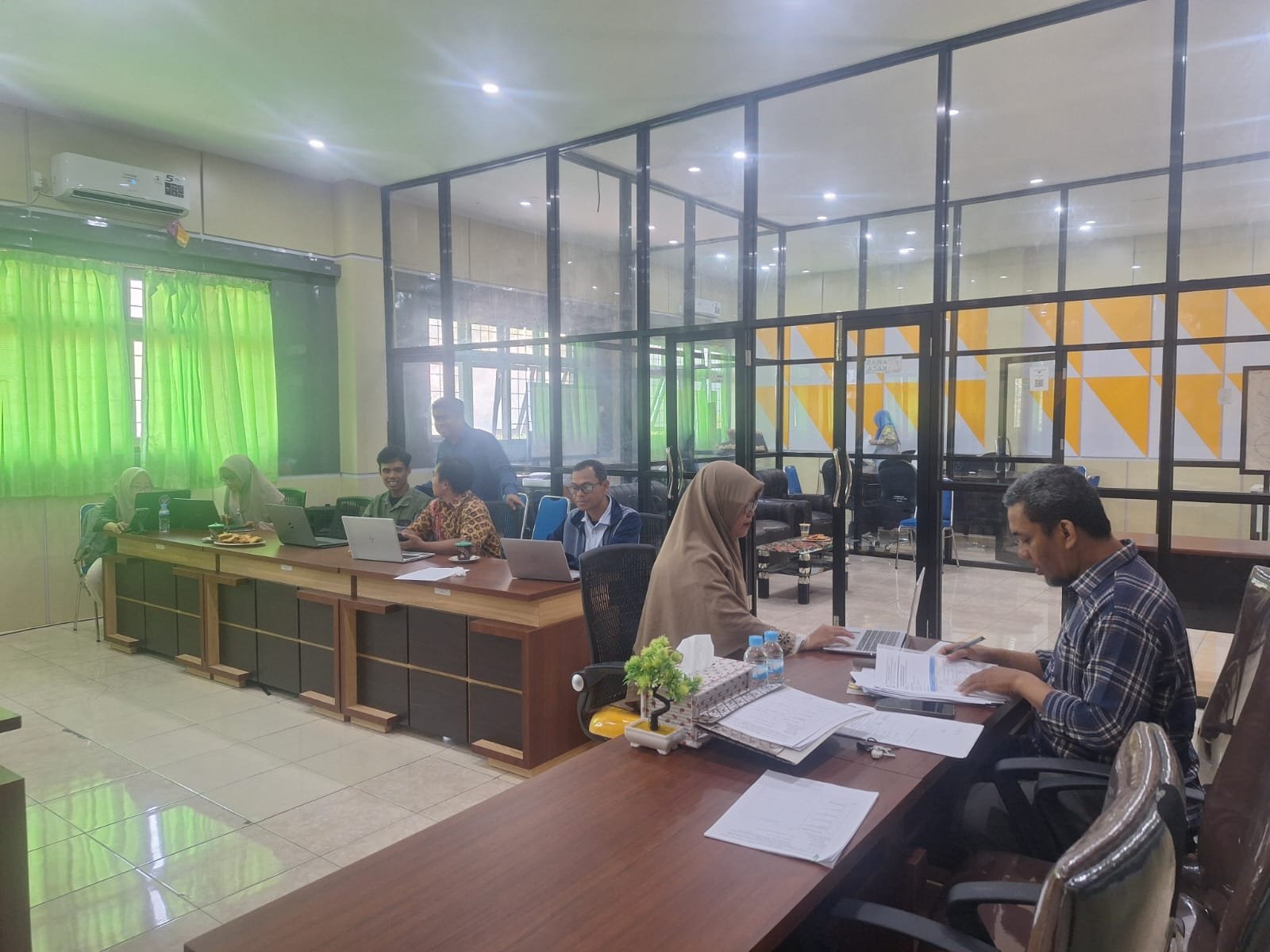 LPPM UNIVERSITAS KHAIRUN LAKSANAKAN MONEV INTERNAL LAPORAN KEMAJUAN PENELITIAN DAN PKM DRTPM DIKTI TAHUN 2026.